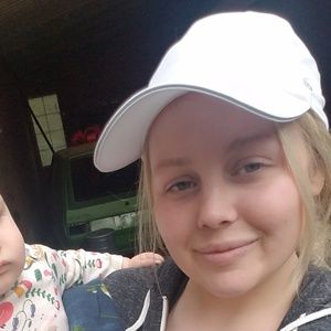 Meet your Posher, Kindra